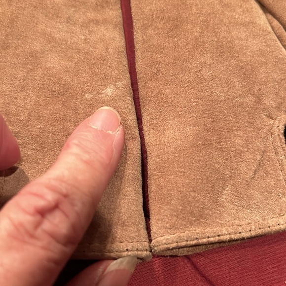 Aria Isotoner sz XL - Women’s Tan Genuine Leather Gloves.  Fits more like Large - Picture 3 of 4